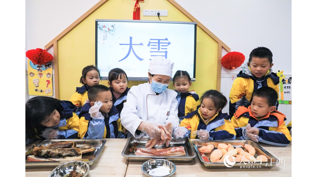 江西吉州區(qū)：萌娃進(jìn)修俗